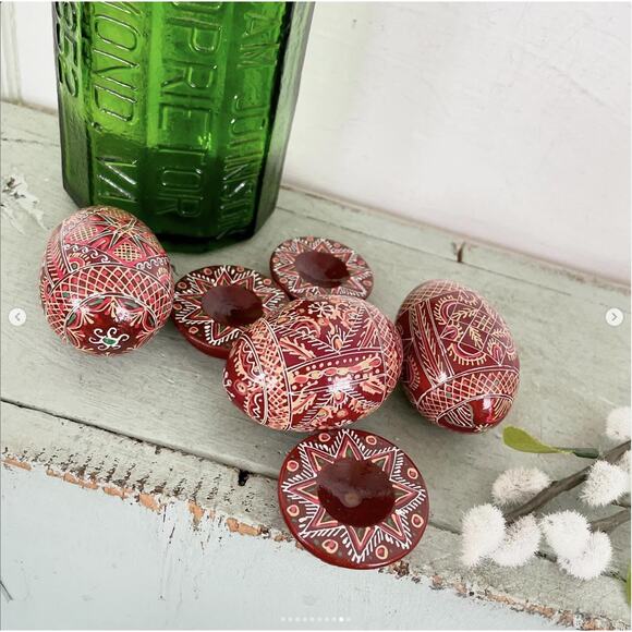 Vintage Hand-Painted Wood Resin Easter Egg Plus Base Pysanky Brown Orange SET 3 - Picture 9 of 10